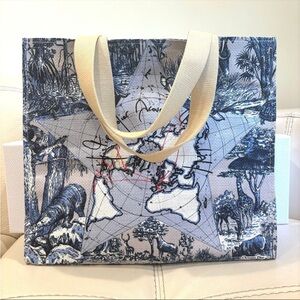 Tote Bag with Blue and Cream Design New